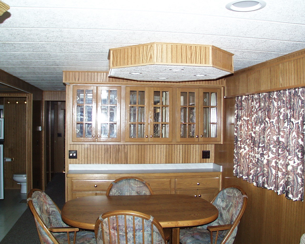 houseboat25.jpg
